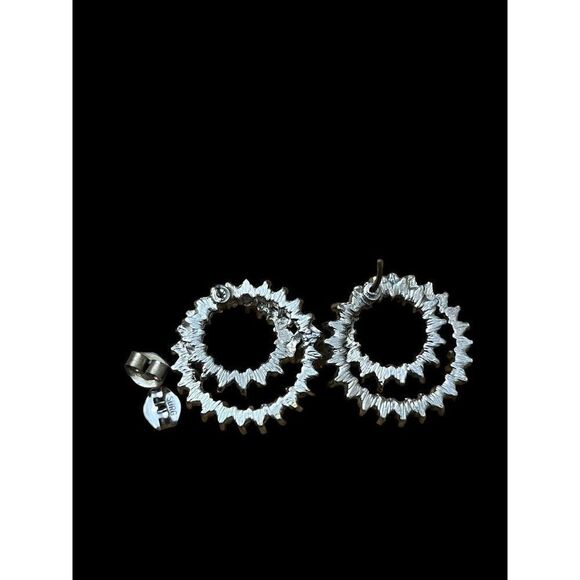 Vintage White Clear Double Circle  Rhinestone Silver Tone Pierced Earrings - Picture 6 of 6